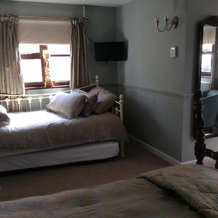 The Swan Motel, Gillingham Beccles Buitenkant foto