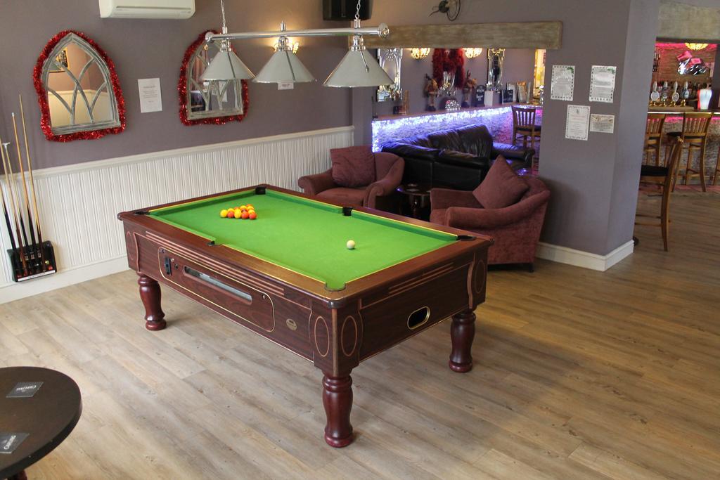 The Swan Motel, Gillingham Beccles Buitenkant foto
