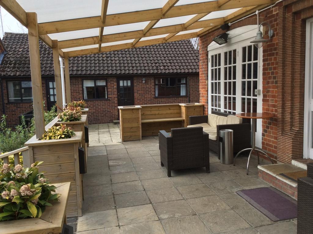 The Swan Motel, Gillingham Beccles Buitenkant foto