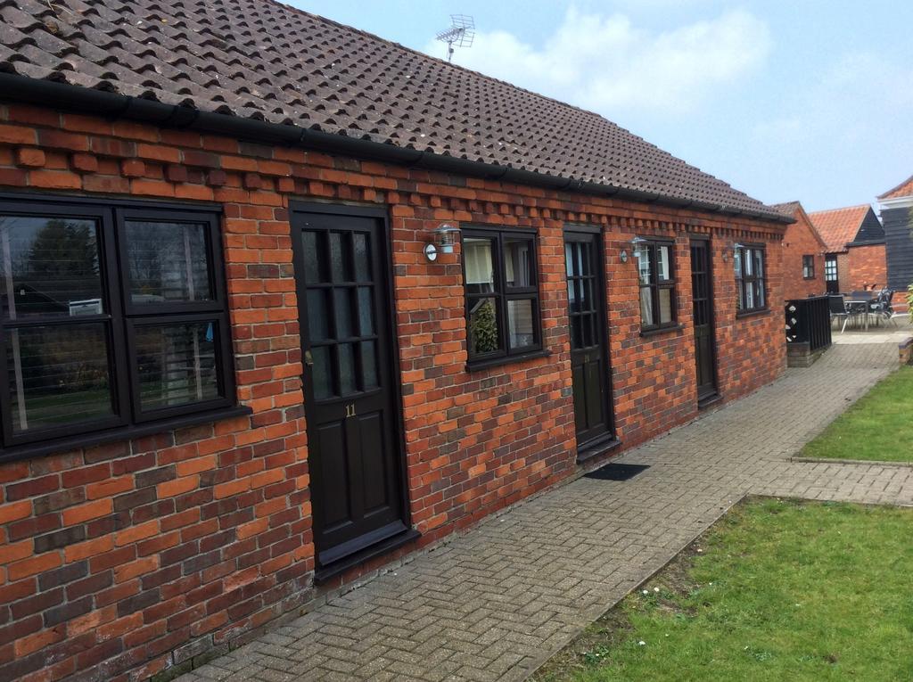 The Swan Motel, Gillingham Beccles Buitenkant foto